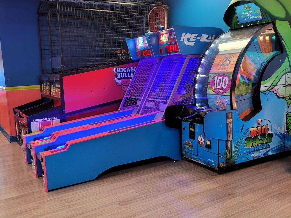 Arcade games in the Bowlarena game room