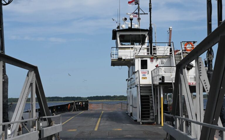 The Fort Fisher–Southport ferry at the ramp