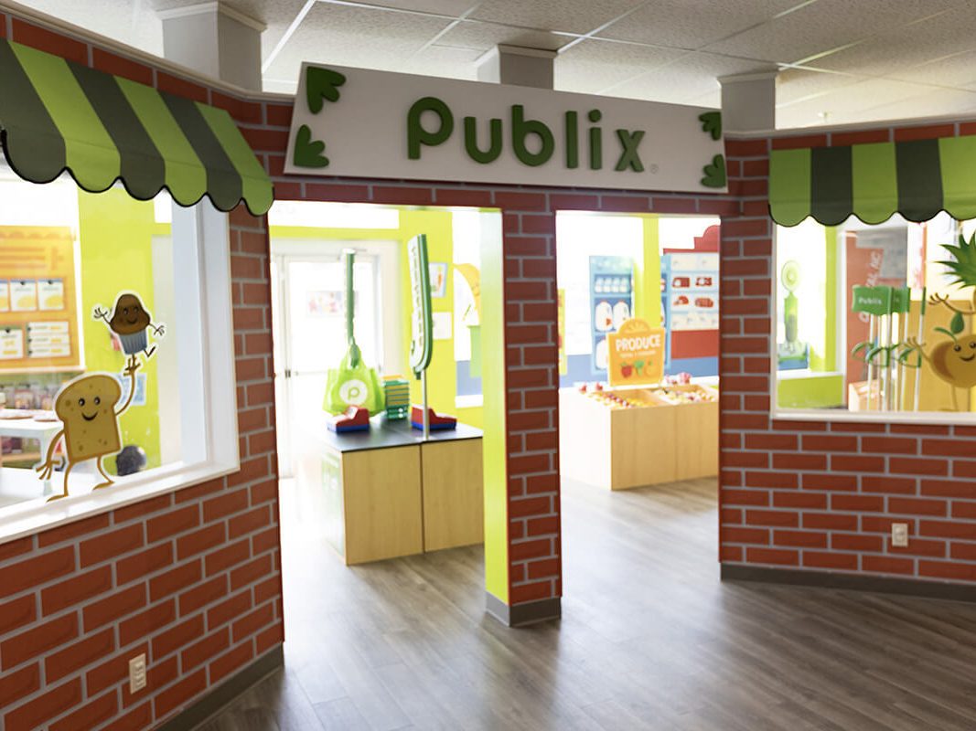 The kid-size Publix at Zing Zumm